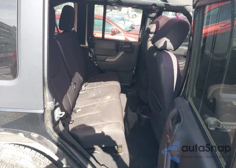 2014 Jeep Wrangler Unlimited Sport z USA, uszkodzony, nr VIN 1C4BJWDG6EL116082